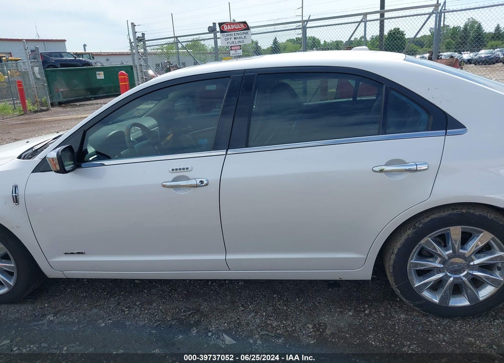 2011 LINCOLN MKZ HYBRID VIN: 3LNDL2L35BR774236