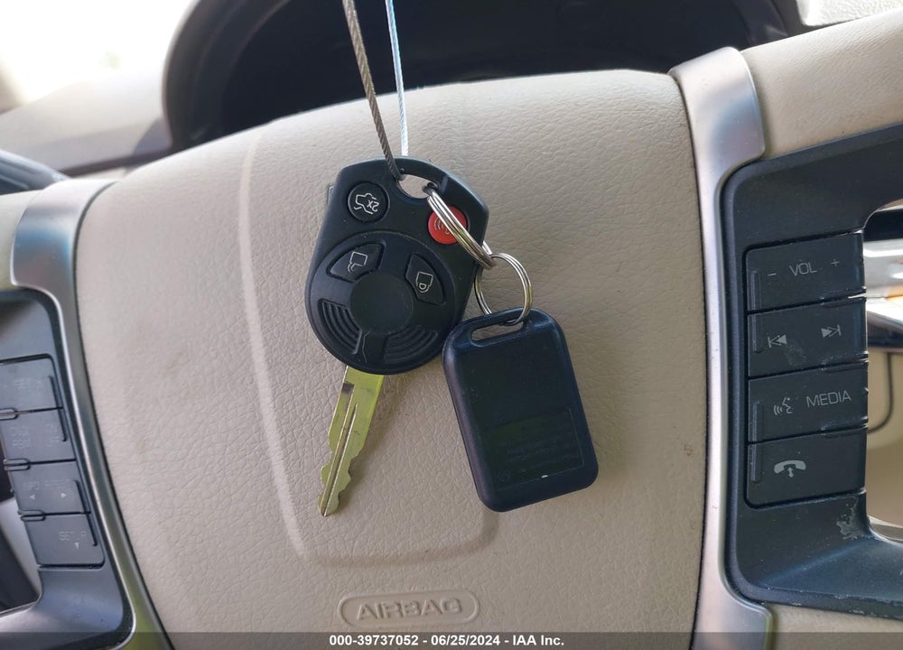 2011 LINCOLN MKZ HYBRID VIN: 3LNDL2L35BR774236