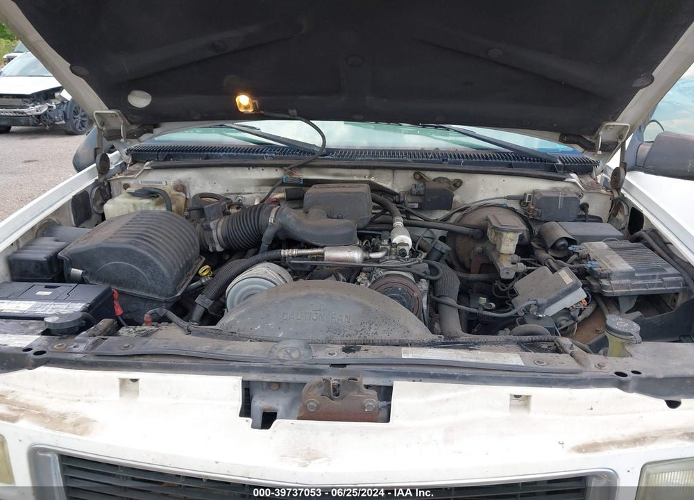 1999 GMC YUKON SLE VIN: 1GKEK13R8XJ793167