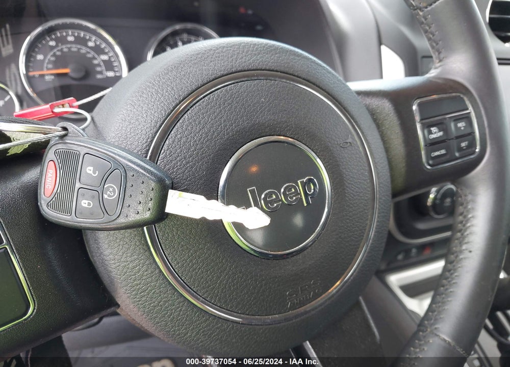2014 JEEP COMPASS LATITUDE VIN: 1C4NJDEB1ED817398