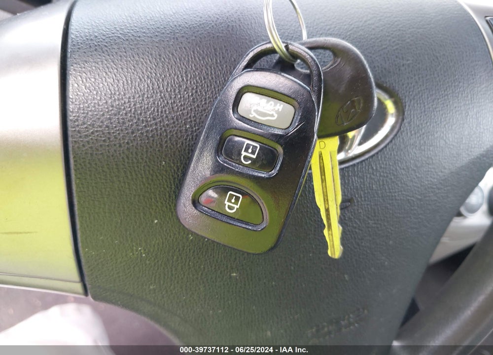 2010 HYUNDAI ELANTRA GLS VIN: KMHDU4AD1AU972291
