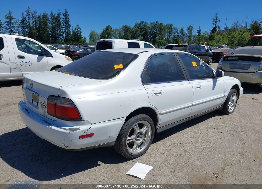 1996 HONDA ACCORD EX/EX-R VIN: 1HGCD5657TA145795