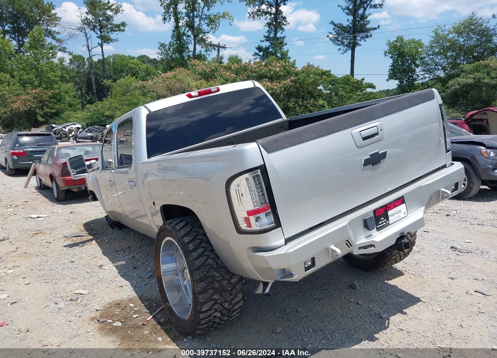 2011 CHEVROLET SILVERADO 1500 LT VIN: 3GCPKSE38BG188739