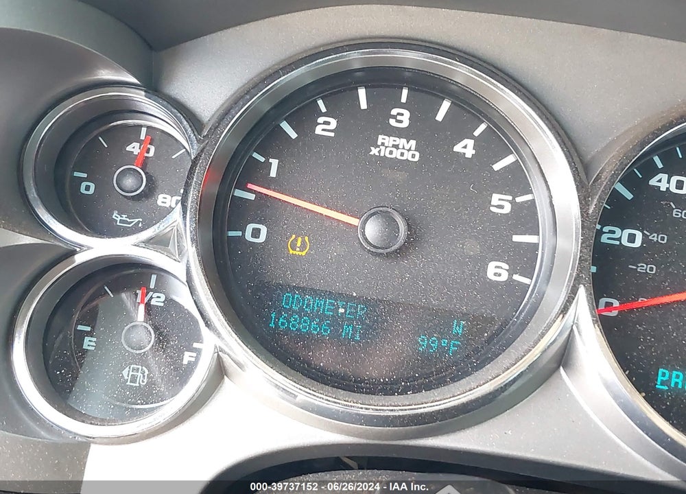 2011 CHEVROLET SILVERADO 1500 LT VIN: 3GCPKSE38BG188739