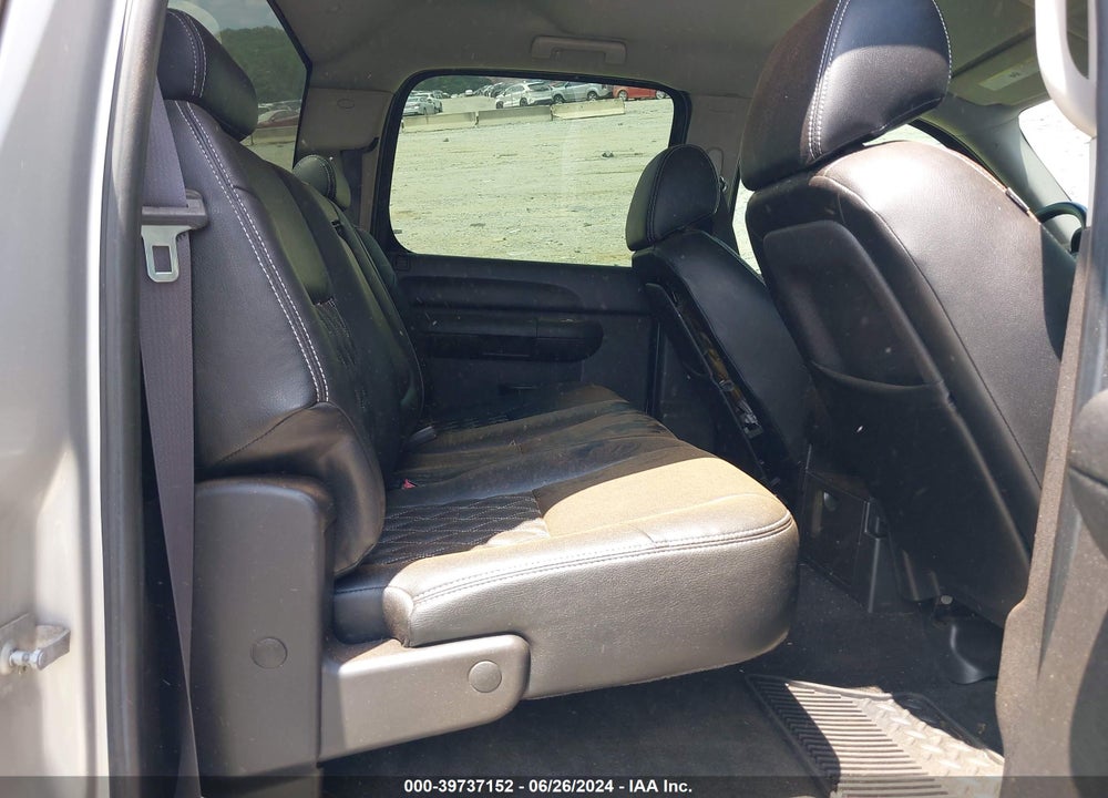 2011 CHEVROLET SILVERADO 1500 LT VIN: 3GCPKSE38BG188739