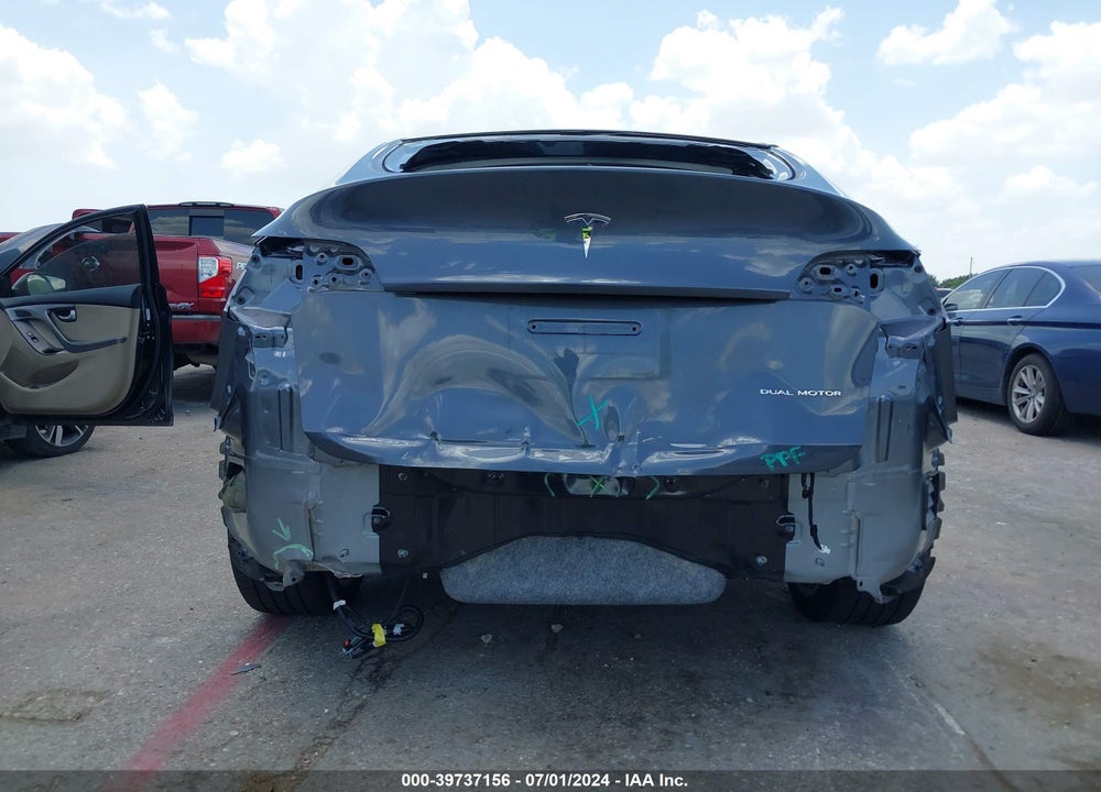 2023 TESLA MODEL Y VIN: 7SAYGDEE1PF886984