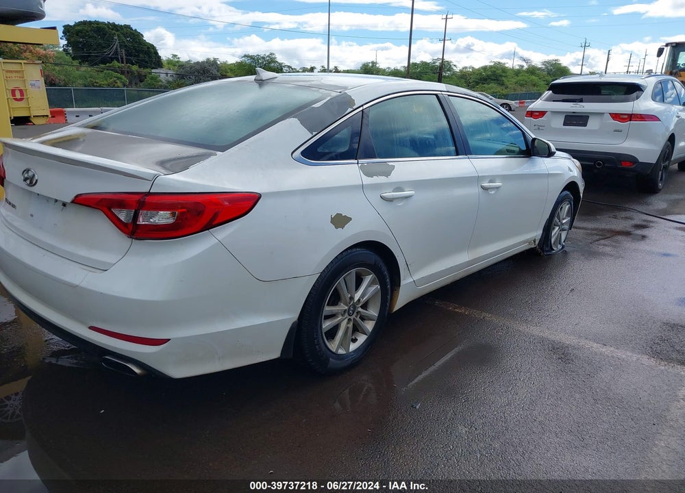 2016 HYUNDAI SONATA SE VIN: 5NPE24AF0GH305893