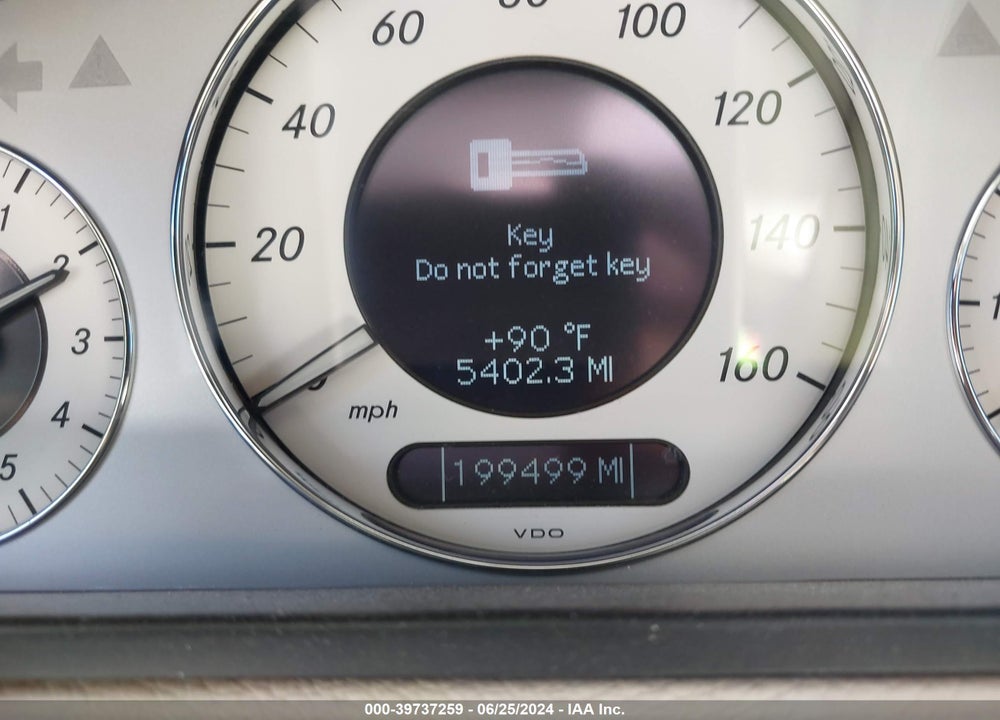 2004 MERCEDES-BENZ E 500 4MATIC VIN: WDBUF83J24X118078