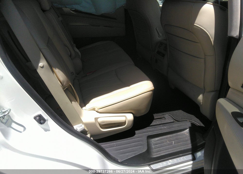 2015 INFINITI QX60 VIN: 5N1AL0MN1FC552143