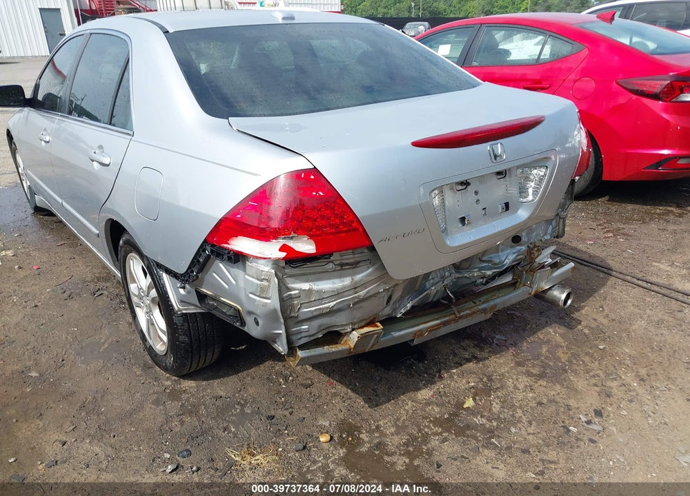 2007 HONDA ACCORD 2.4 EX VIN: 1HGCM56877A112103