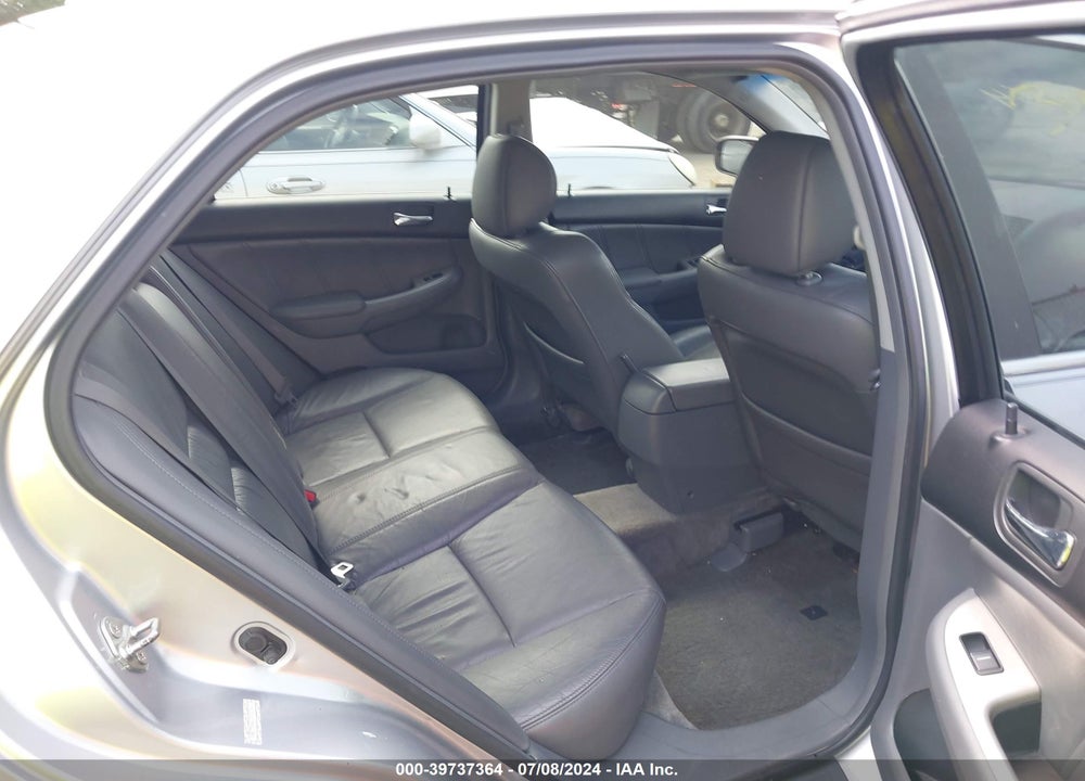 2007 HONDA ACCORD 2.4 EX VIN: 1HGCM56877A112103