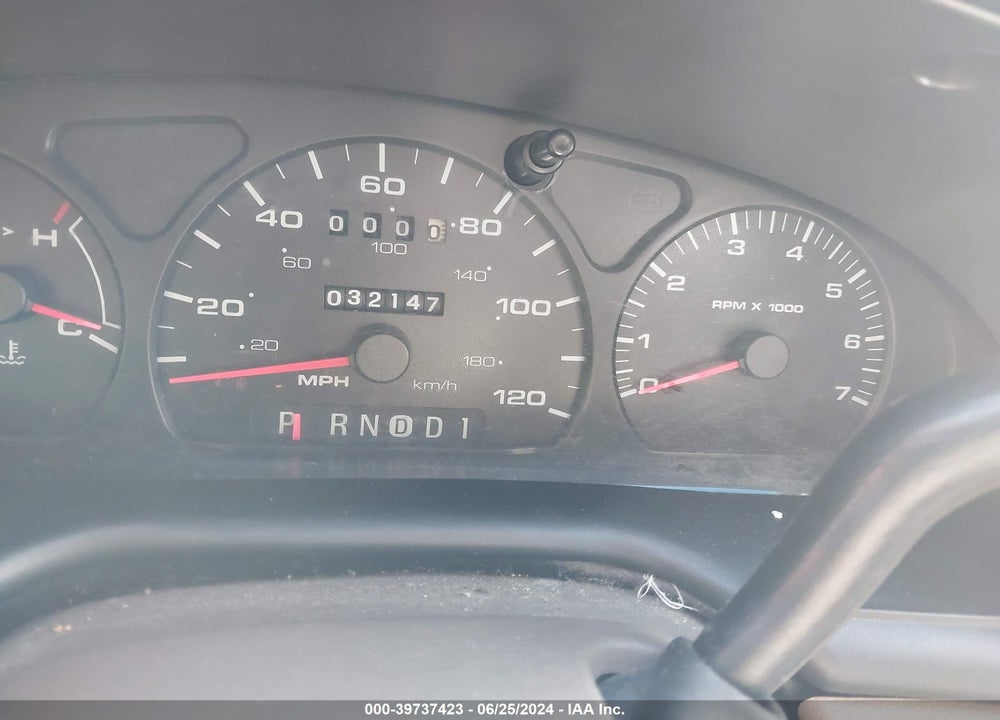 2002 FORD TAURUS SES VIN: 1FAFP55U02G113400