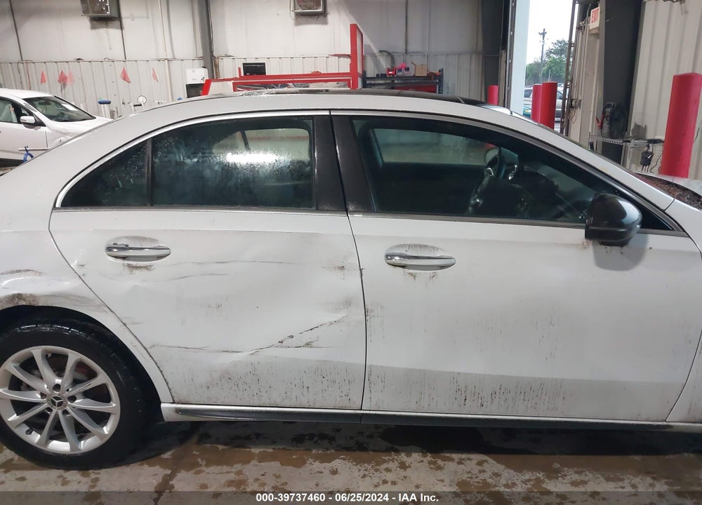 2019 MERCEDES-BENZ A 220 VIN: WDD3G4EB3KW025846