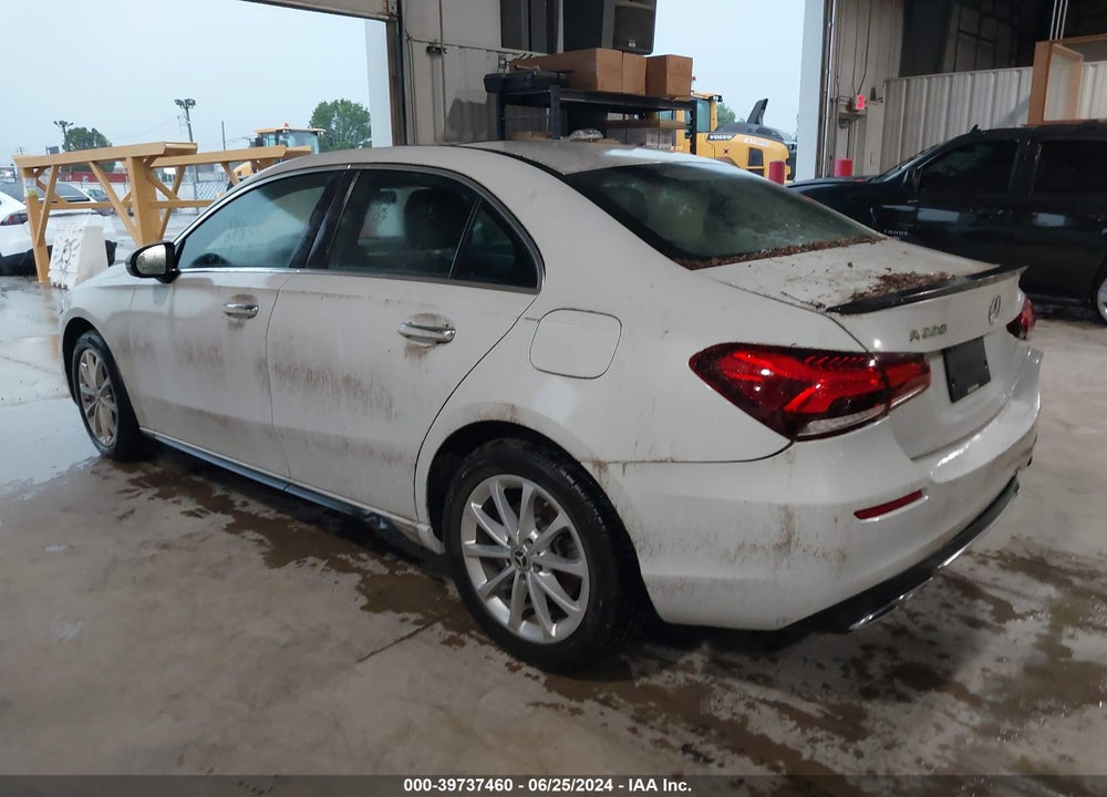 2019 MERCEDES-BENZ A 220 VIN: WDD3G4EB3KW025846