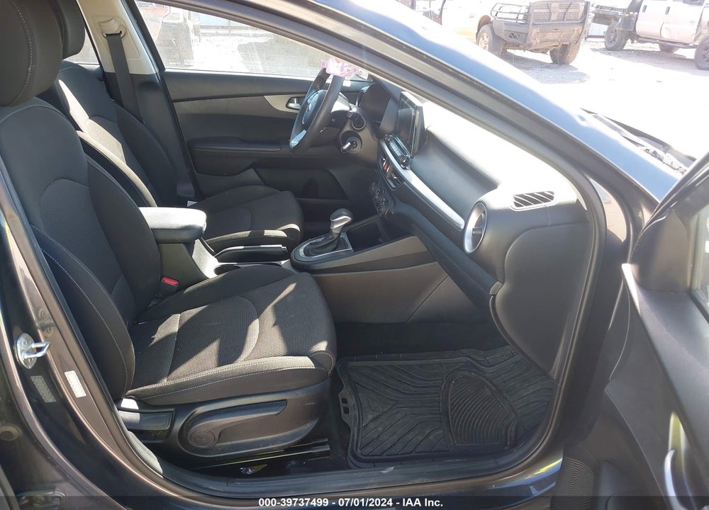 2020 KIA FORTE VIN: 3KPF24AD8LE193684