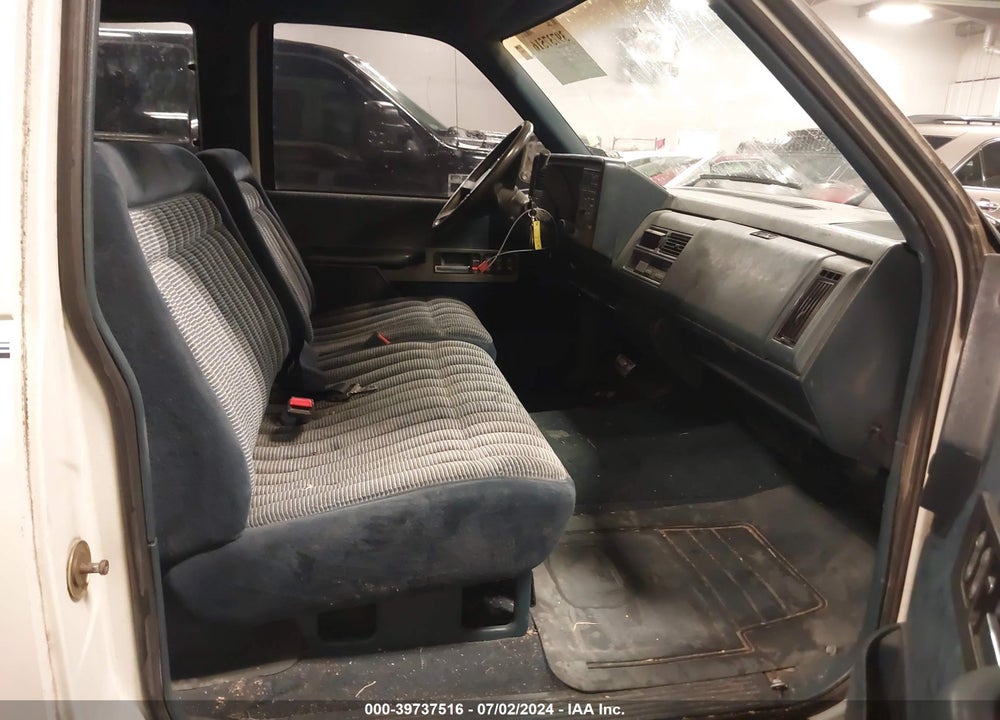 1991 GMC SIERRA C2500 VIN: 2GTGC29NXM1549439
