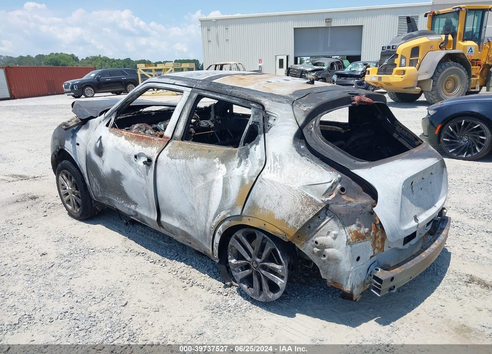 2011 NISSAN JUKE S VIN: JN8AF5MR5BT001322