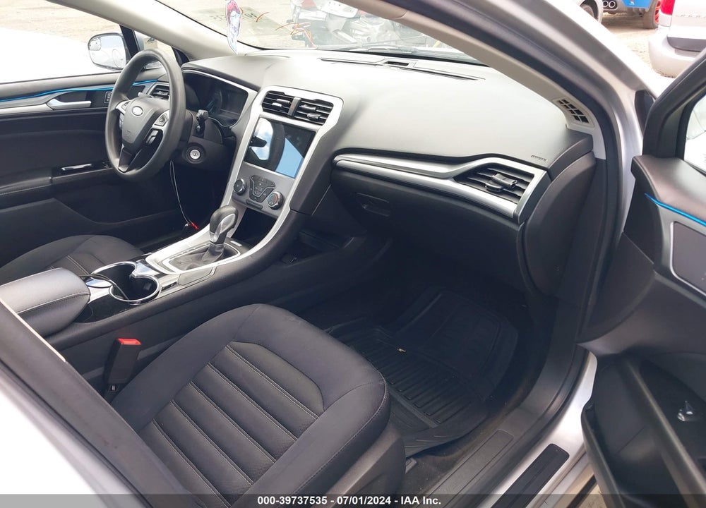 2014 FORD FUSION SE VIN: 1FA6P0H72E5390560