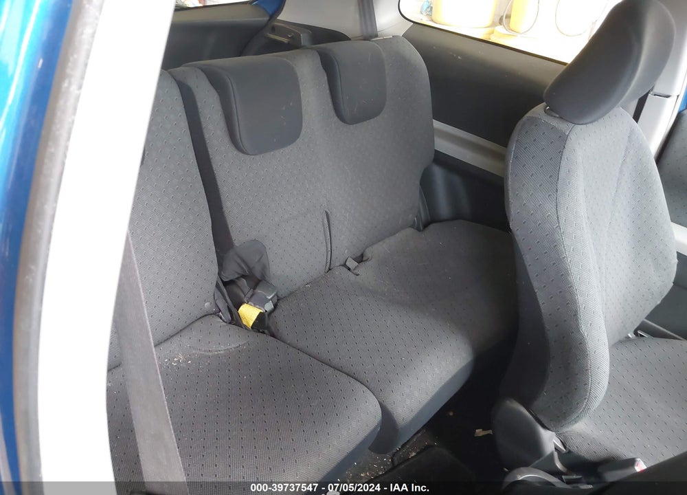 2009 TOYOTA YARIS VIN: JTDJT903595237268