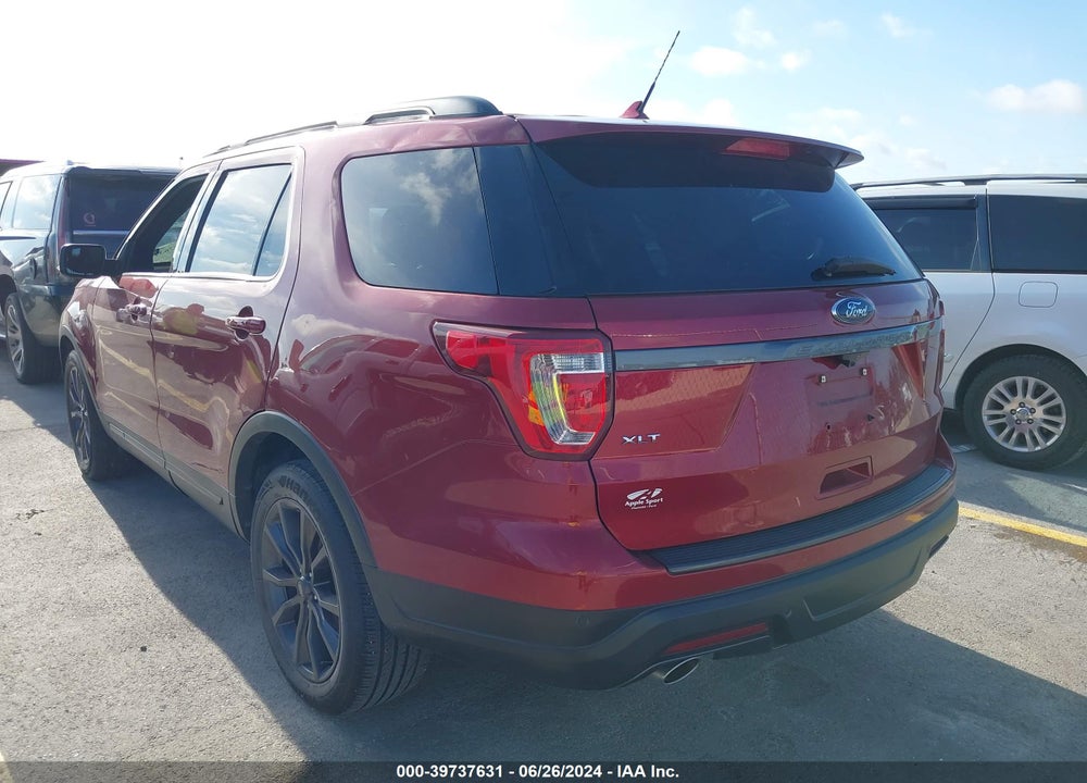2018 FORD EXPLORER XLT VIN: 1FM5K7D81JGC69573