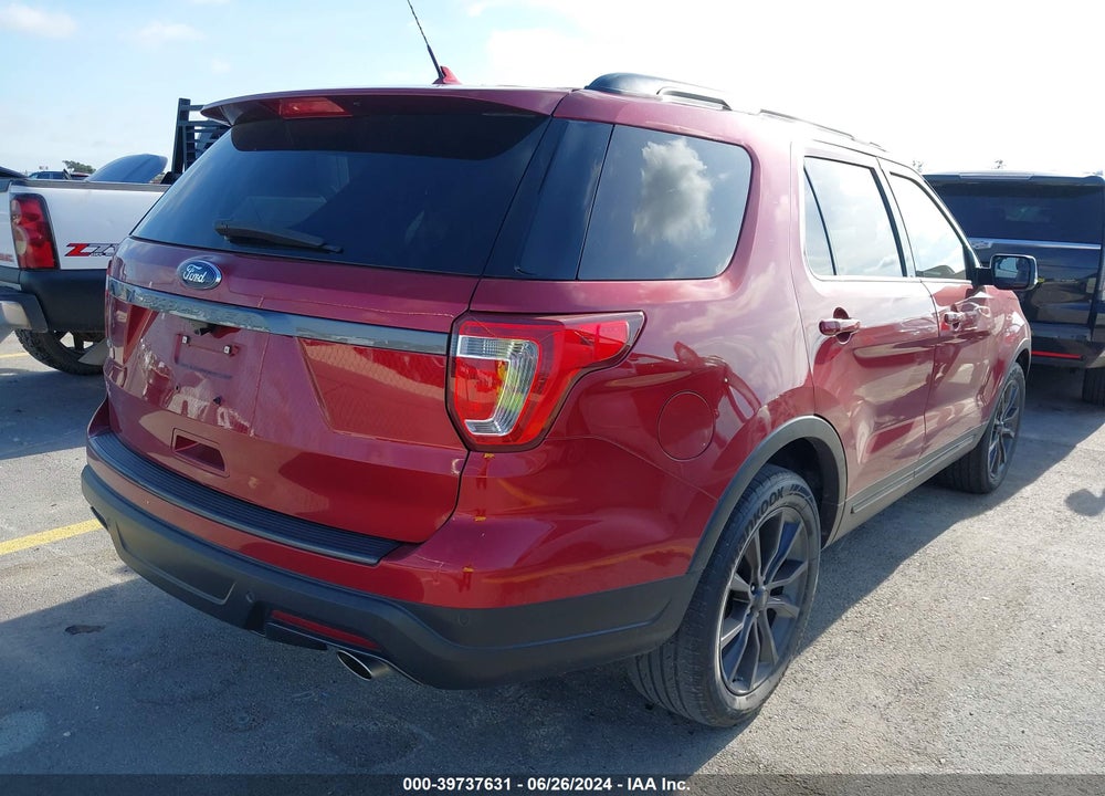 2018 FORD EXPLORER XLT VIN: 1FM5K7D81JGC69573