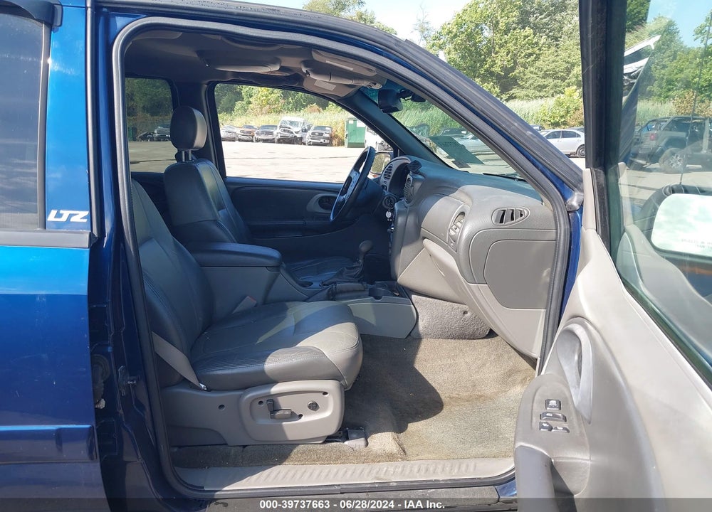 2002 CHEVROLET TRAILBLAZER LTZ VIN: 1GNDT13S322171447
