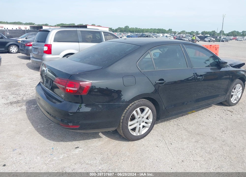 2018 VOLKSWAGEN JETTA 1.4T S VIN: 3VW2B7AJXJM262073