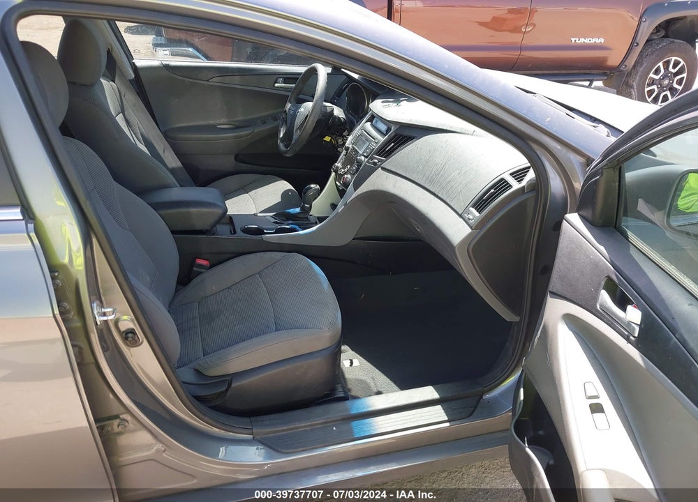 2013 HYUNDAI SONATA GLS VIN: 5NPEB4AC6DH675098