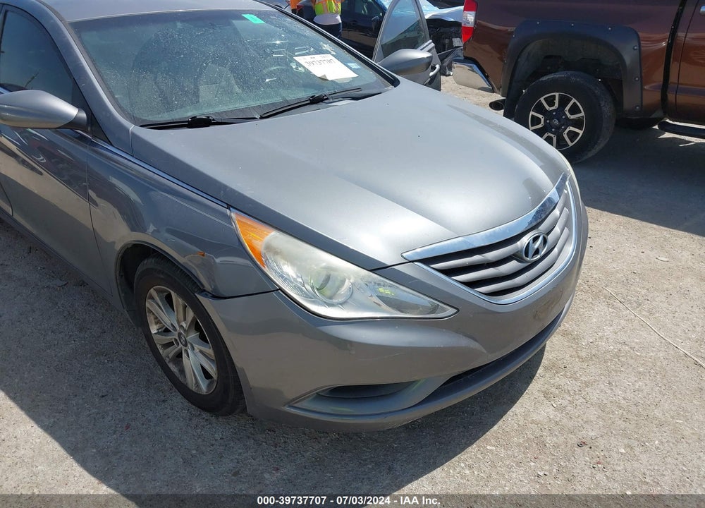 2013 HYUNDAI SONATA GLS VIN: 5NPEB4AC6DH675098