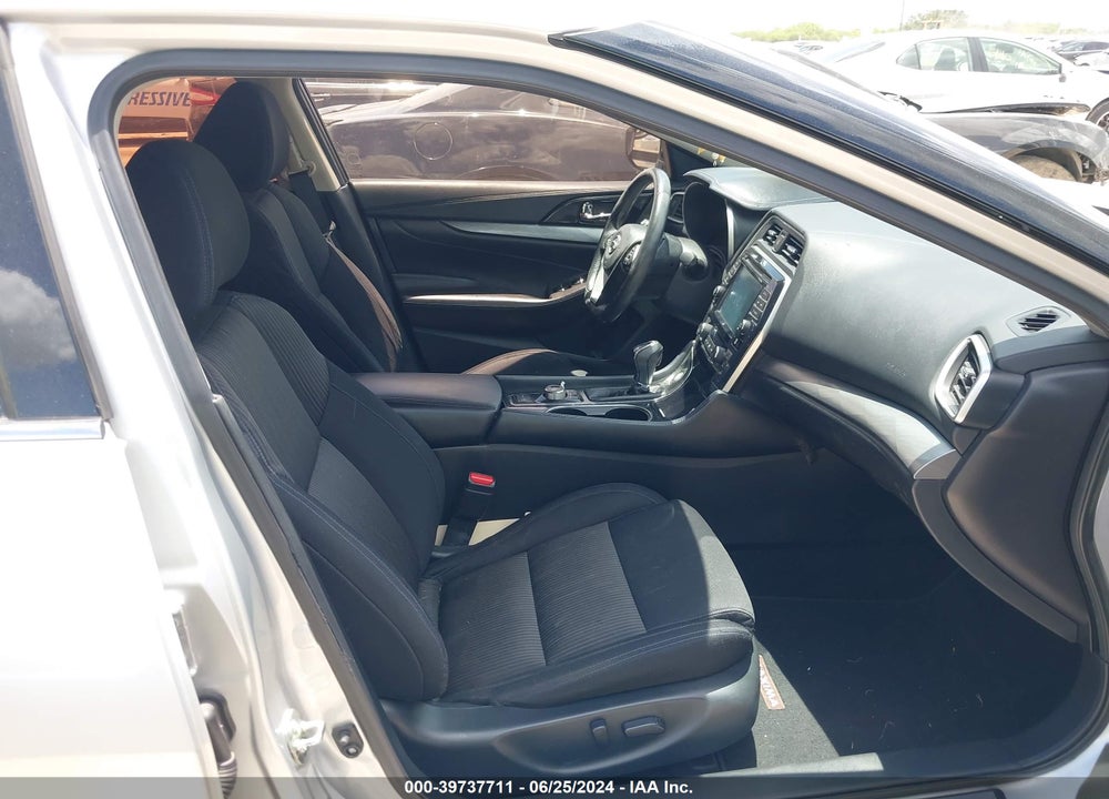 2017 NISSAN MAXIMA 3.5 S VIN: 1N4AA6AP8HC390197