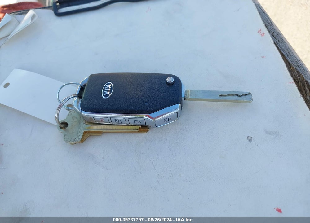 2021 KIA SOUL !/+/S VIN: KNDJ23AU1M7752885