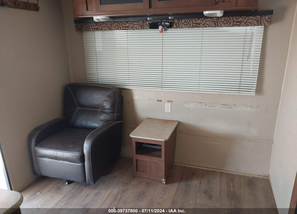 2015 UNDEFINED ASPEN TRAIL VIN: 4YDT27823FH921254
