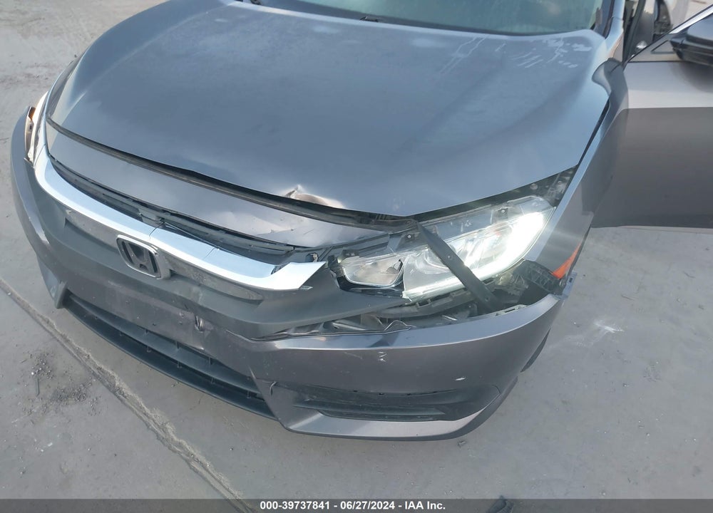 2018 HONDA CIVIC EX VIN: 19XFC2F7XJE003546