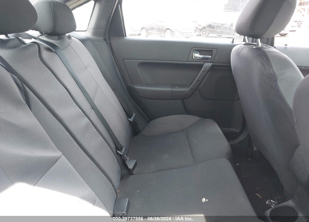 2010 FORD FOCUS SES VIN: 1FAHP3GN1AW272319