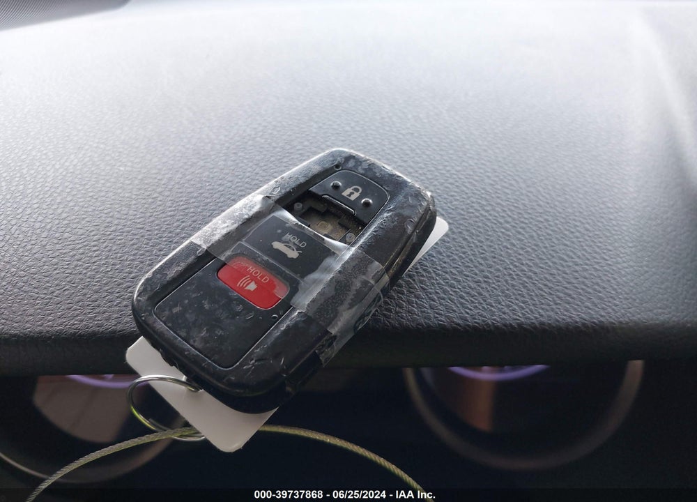 2022 TOYOTA CAMRY SE VIN: 4T1T11AK4NU656102