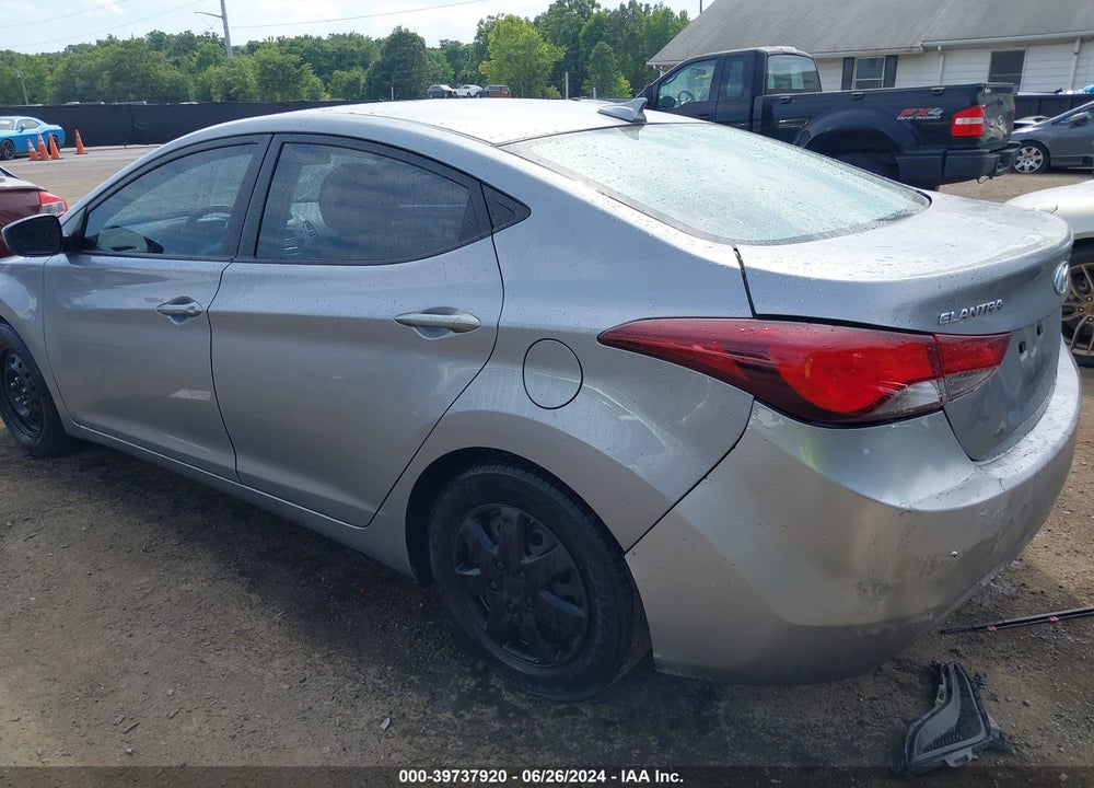 2016 HYUNDAI ELANTRA SE VIN: 5NPDH4AEXGH793039