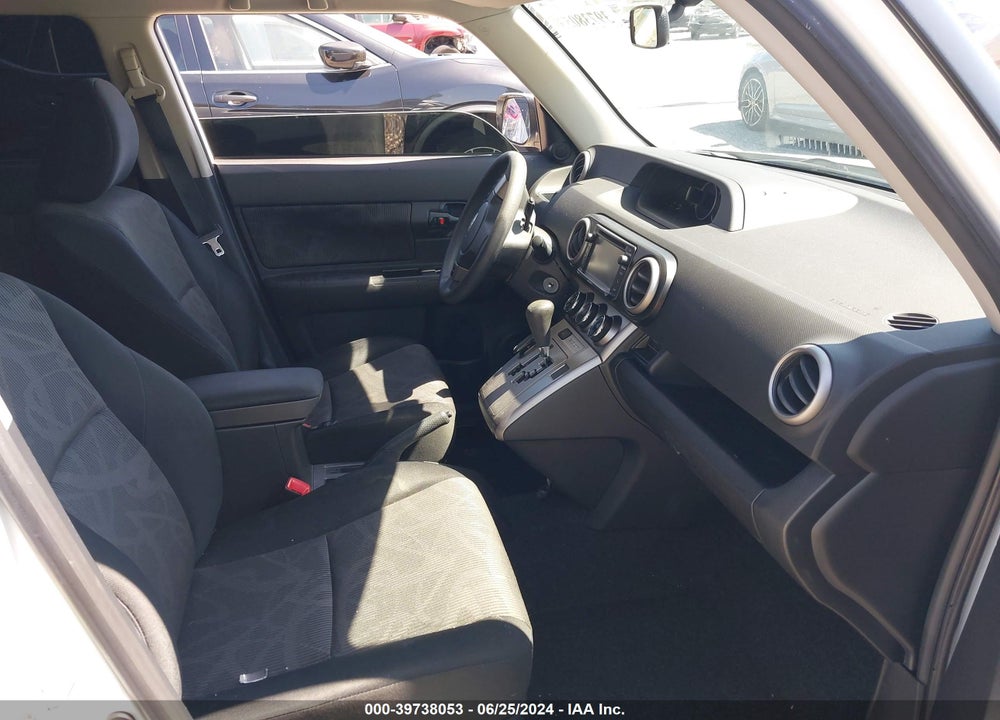 2013 SCION XB VIN: JTLZE4FE8DJ043461
