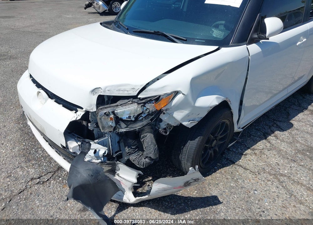 2013 SCION XB VIN: JTLZE4FE8DJ043461