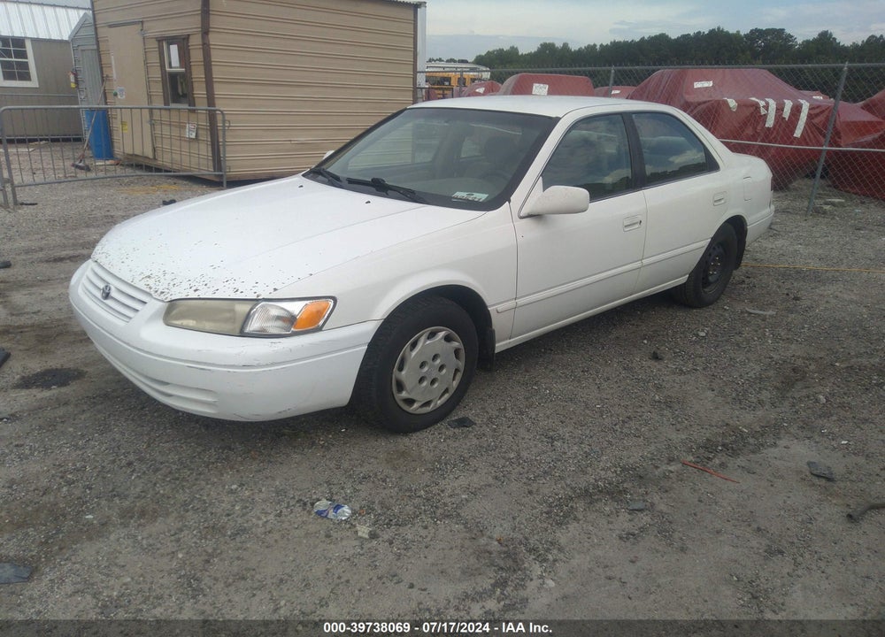 1997 TOYOTA CAMRY LE VIN: 4T1BG22K5VU794732