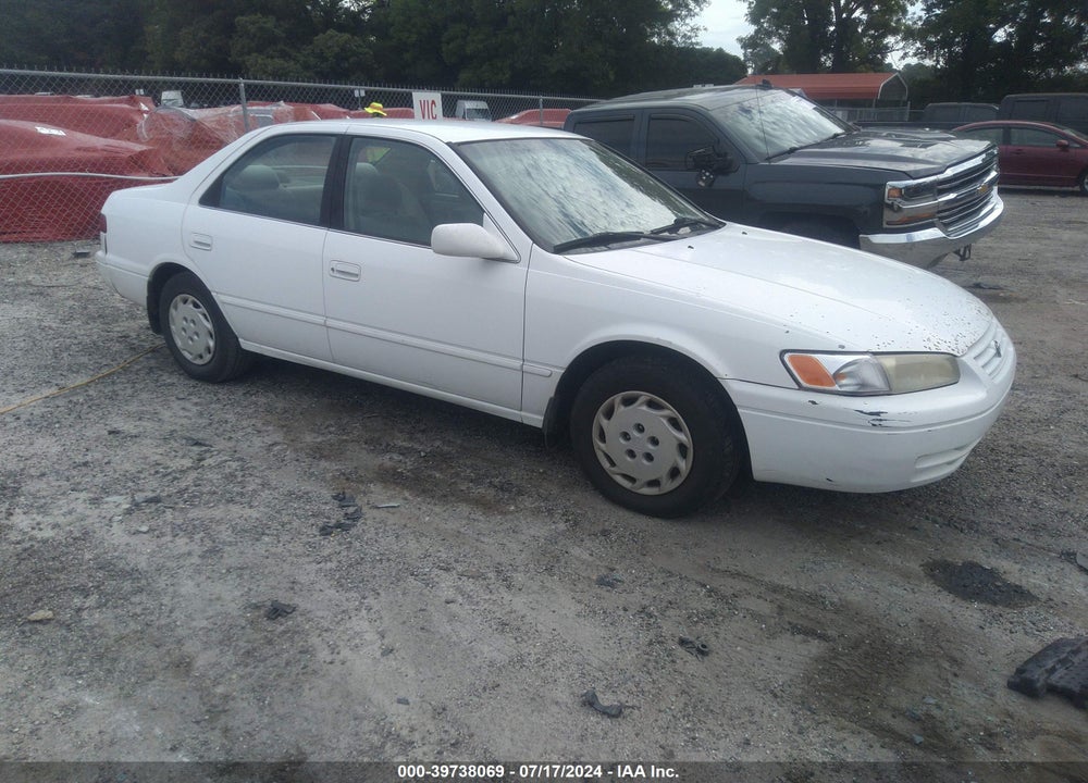 1997 TOYOTA CAMRY LE VIN: 4T1BG22K5VU794732