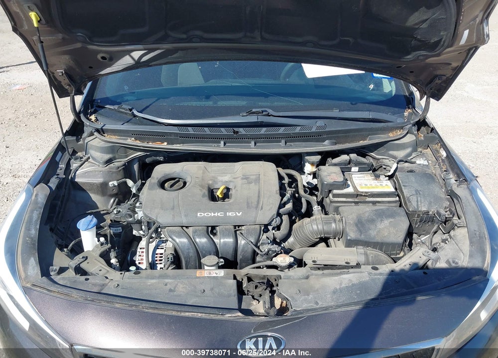 2018 KIA FORTE VIN: 3KPFK4A77JE217500
