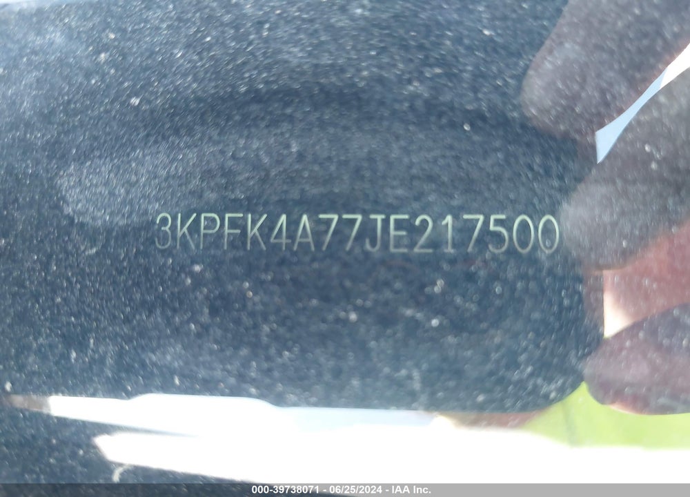 2018 KIA FORTE VIN: 3KPFK4A77JE217500