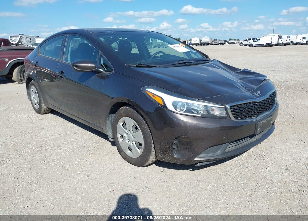 2018 KIA FORTE VIN: 3KPFK4A77JE217500