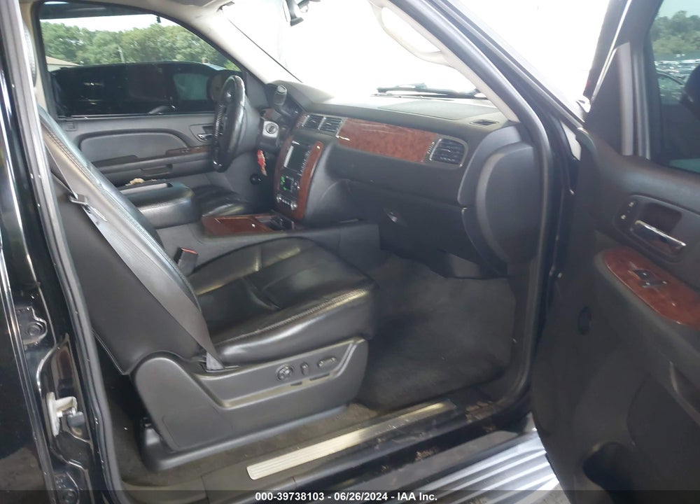 2007 CHEVROLET TAHOE LTZ VIN: 1GNFC13087R367485
