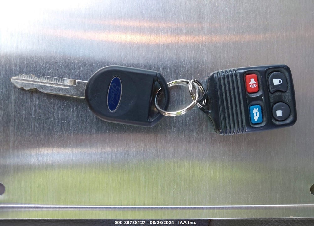 2003 FORD TAURUS SES VIN: 1FAFP55S83G189575