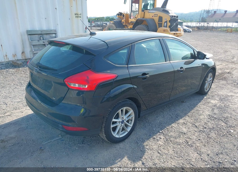 2018 FORD FOCUS SE VIN: 1FADP3K23JL235253