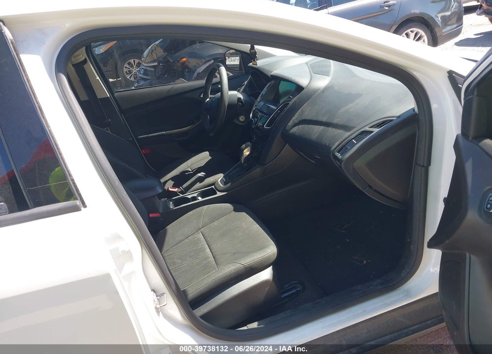2017 FORD FOCUS SEL VIN: 1FADP3H25HL265193