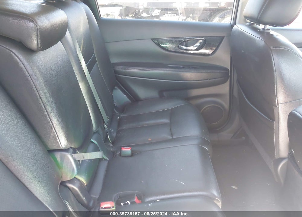 2017 NISSAN ROGUE SL VIN: 5N1AT2MT5HC877729