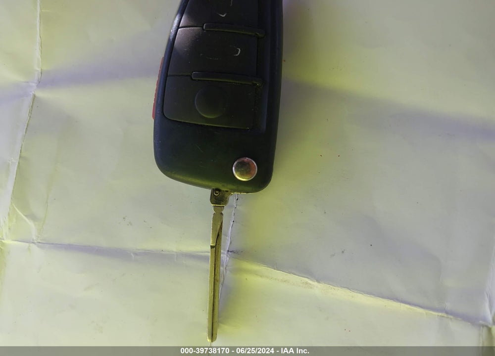 2010 AUDI A3 2.0T PREMIUM VIN: WAUKEAFM3AA174406