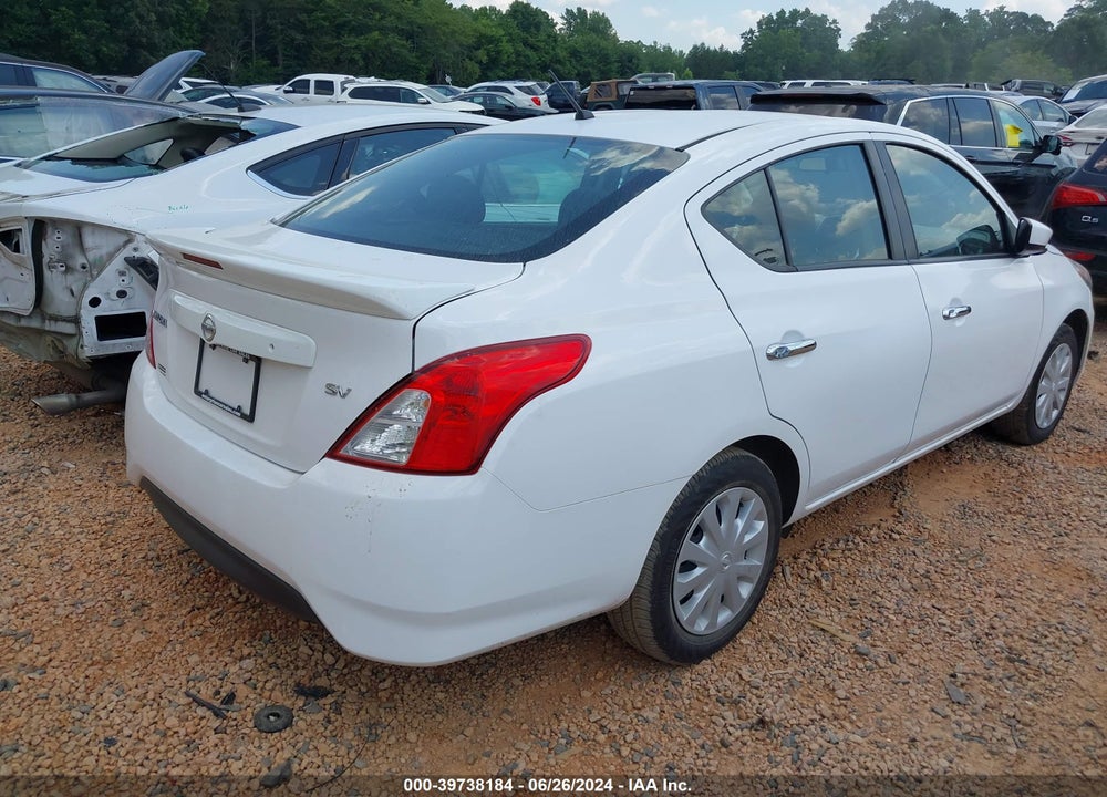 2018 NISSAN VERSA 1.6 SV VIN: 3N1CN7APXJL864130